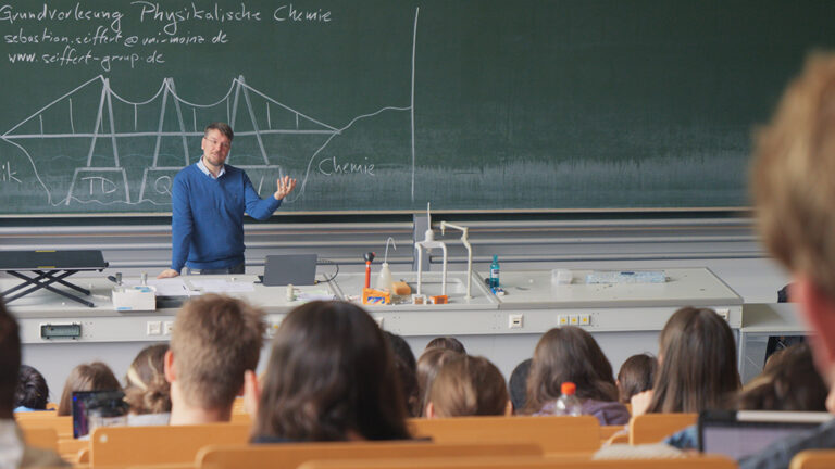 DGDW_STILLS_SEBASTIAN_UNI_05 Kopie